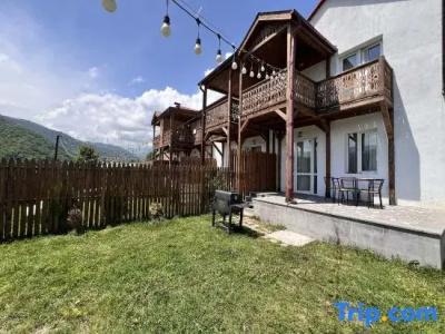 Motives Inn - 160