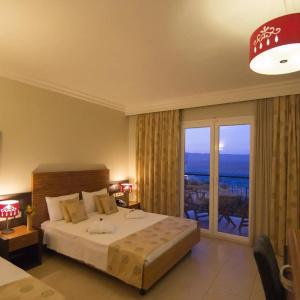 Sunrise Resort - 33