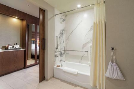 The Porter Portland, Curio Collection By Hilton - 10