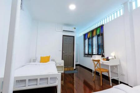 Diff Hostel - 176