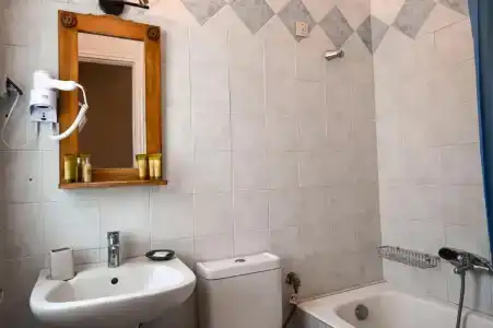 Nisea Samos - 75