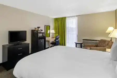 Quality Inn - Lindale - 30