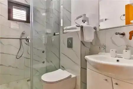 Hostel Budva - 9