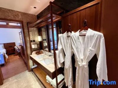 Jingshan Garden - 78