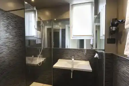 Helussi Hôtel - 63