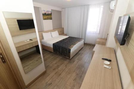 Adana Omur - 17