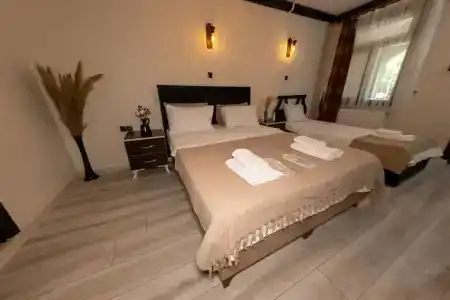 Manastir Mola Butik - 1