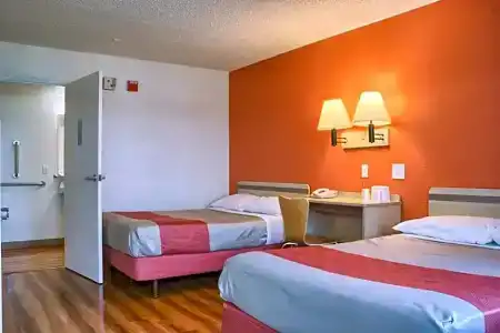 6-Seattle, WA - South - 33