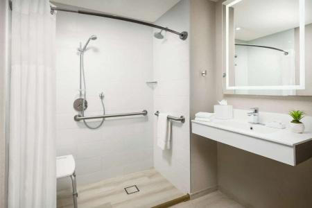 The Altair Bay Harbor - 9