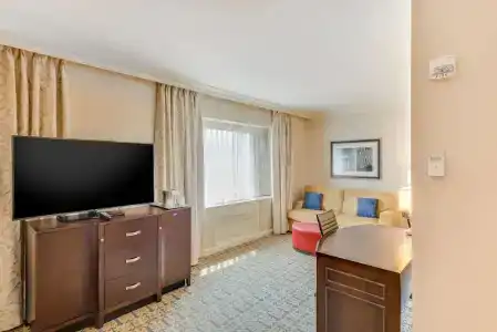 Capital Hilton - 76