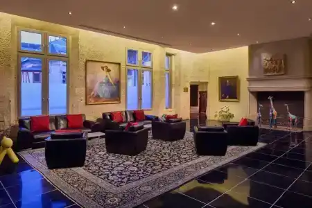 Hôtel de Bourgtheroulde, Autograph Collection - 1
