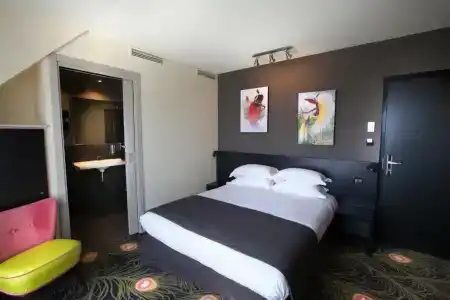 Helussi Hôtel - 70