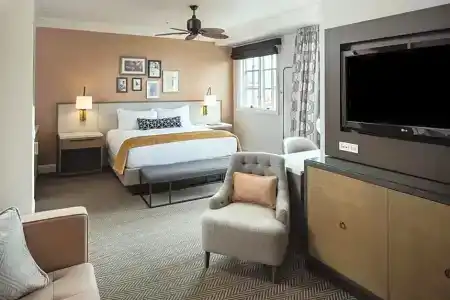 La Valencia - 53