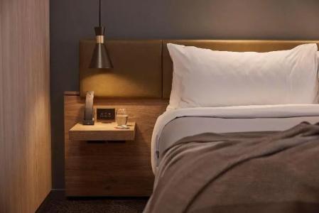 Rydges - 102