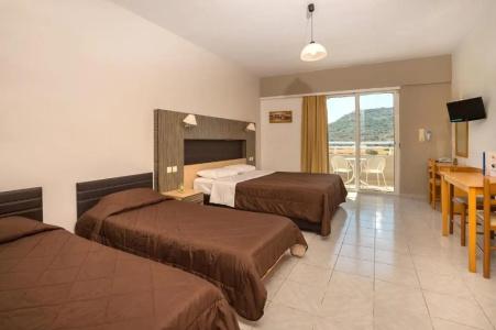 Zoes & Suites - 57