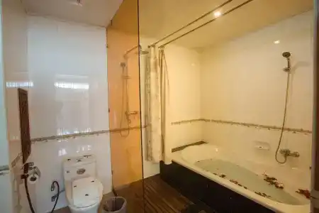 Shwe Ingyinn Mandalay - 64