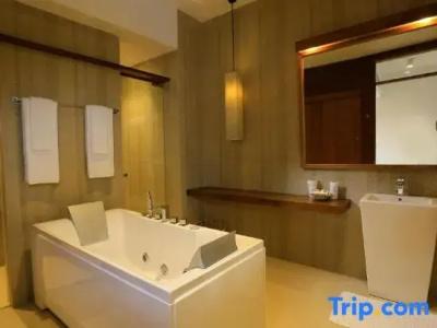 Pandanus Beach Resort & Spa - 82