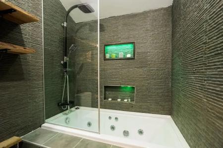 Cube Suites - 39