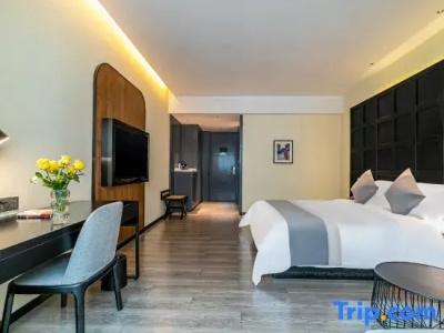J-Hotel - 33