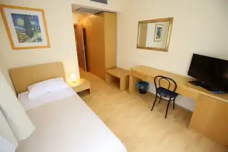 Depadansa Lucija*** - 0