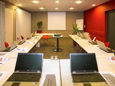 ibis Nîmes Ouest - A9 - 19