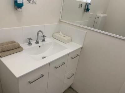 Adina Place Apartments - 8