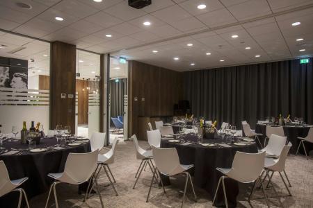 Courtyard by Marriott Edinburgh West - 21