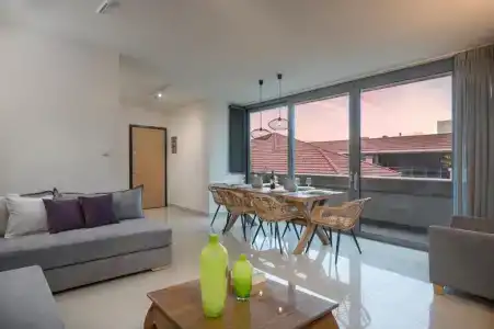 Trianon Luxury  & Suites - 335
