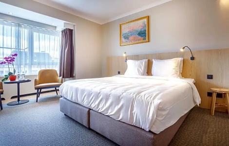 Carlton - 89