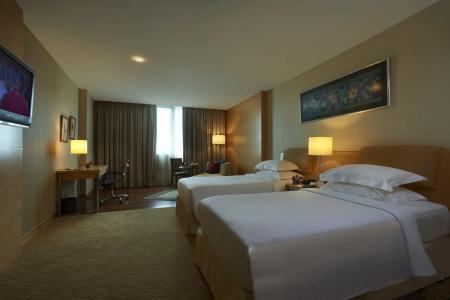 Royale Chulan The Curve - 2