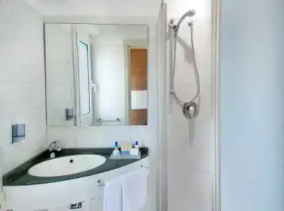 Diána - 5