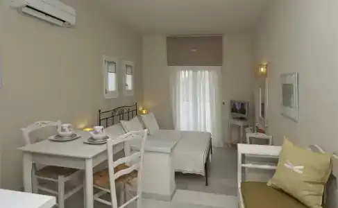 Ammos Naxos Exclusive & Studios - 1