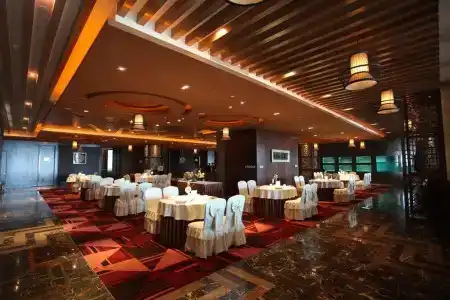 Crowne Plaza Danang - 14