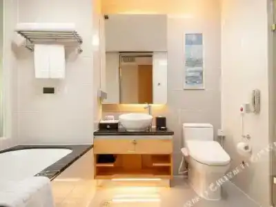 Regal Jinfeng - 26