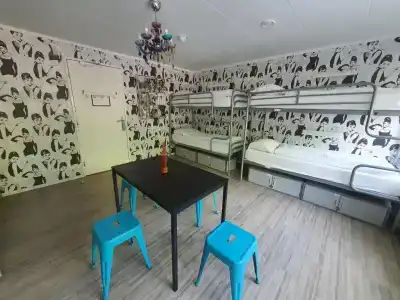 Dutchies Hostel - 25