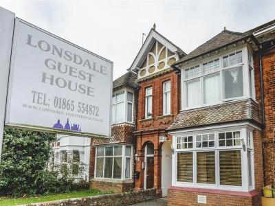 Lonsdale Guest House - 18