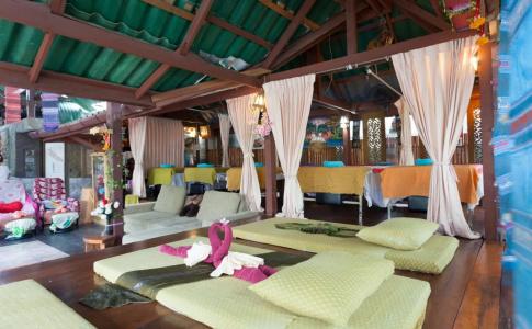The Expat - Sha Extra Plus - 4