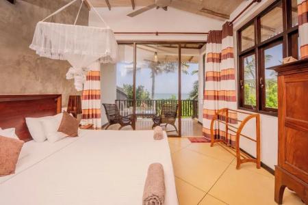 Central Beach Inn - 135