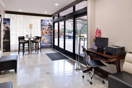 Best Western Hollywood Plaza Inn - Hollywood Walk Of Fame - La - 12