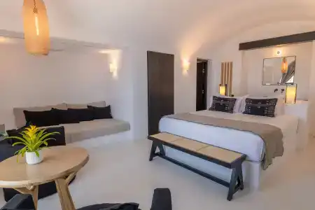 Charisma Suites - 0