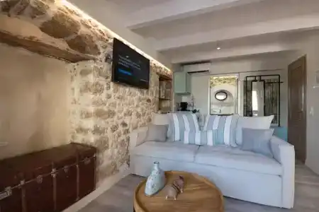 The Well Parga - 70
