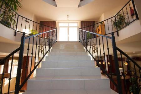 Xavin Wellness & Restaurant - 14