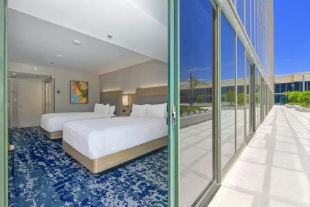 Hilton Anaheim - 38