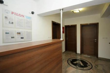 Anita - 10