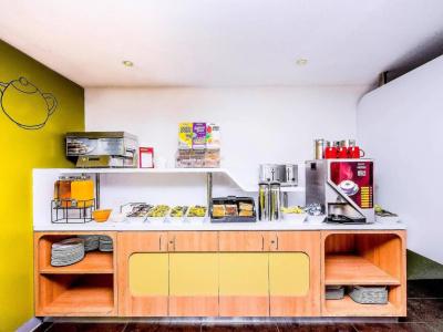 ibis Budget - - 15