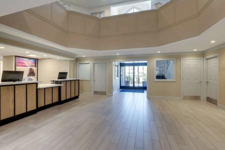 Staybridge Suites - 35