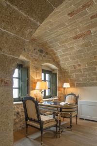 Moni Emvasis Luxury Suites - 61