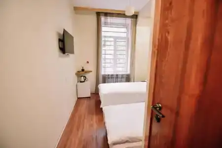 Lori Guest House - 19