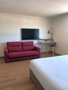 Campanile Montpellier Ouest - Croix D'argent - 68