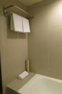 Strand (Sg Clean) - 37